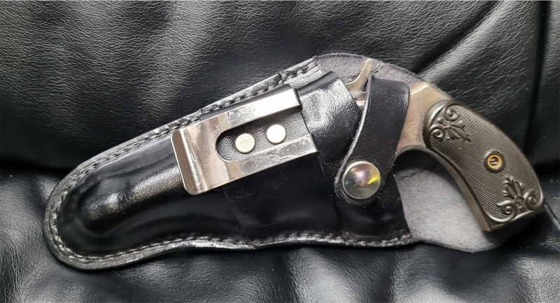 kožené pouzdro na pistol černé - jerva.cz